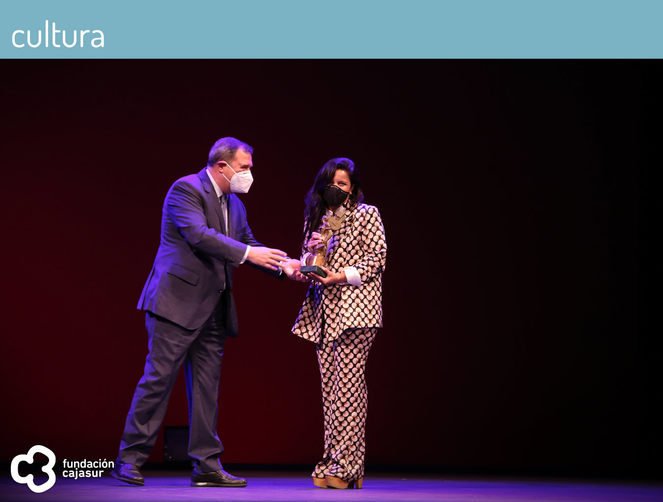 entrega premios bienal flamenca